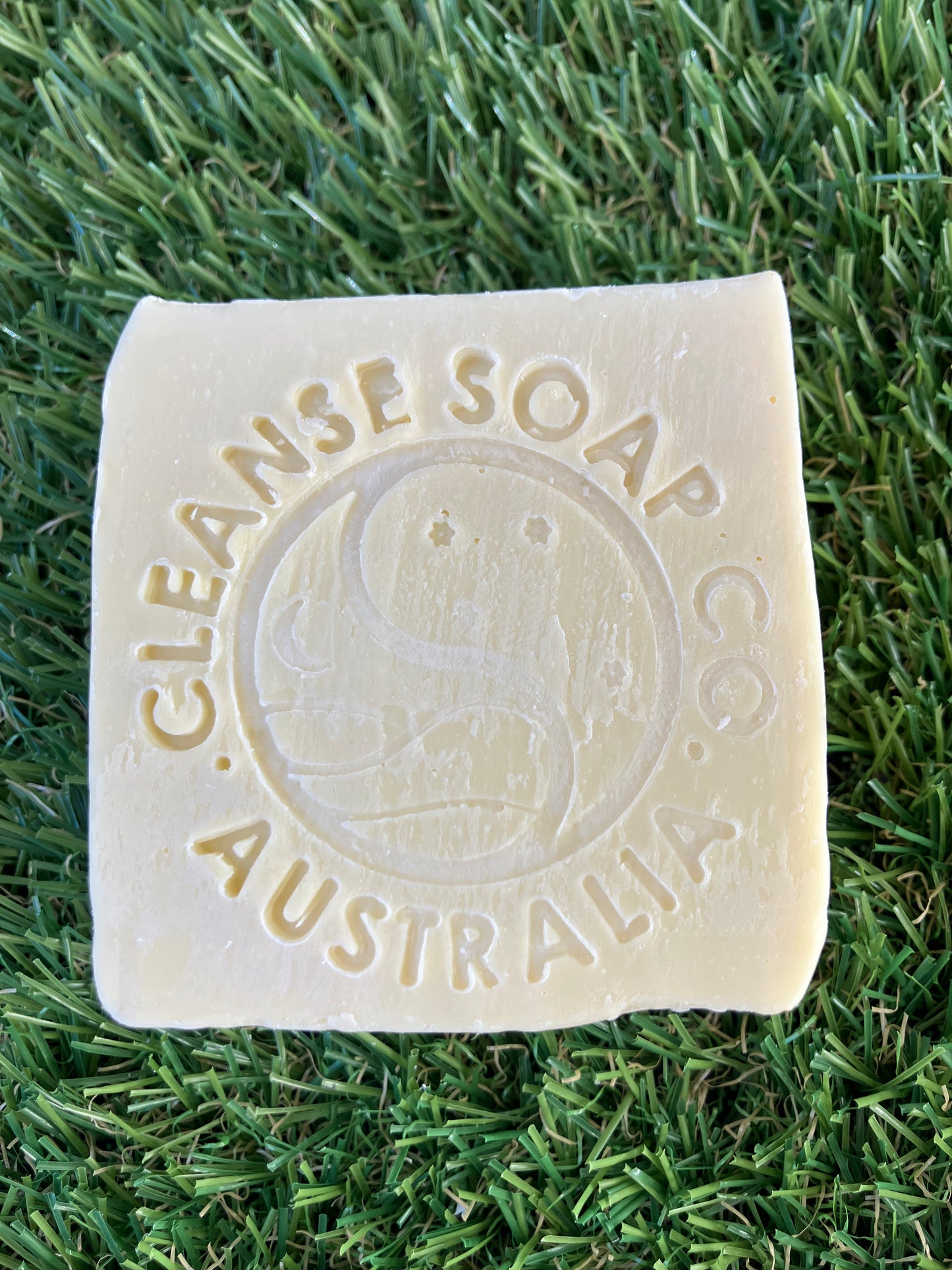 Australian HEMPSEED AND OLIVE SOAP BAR. 120g